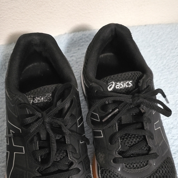 Asics Black and Tan Athletic Shoes with Gum Sole - Picture 2 of 15